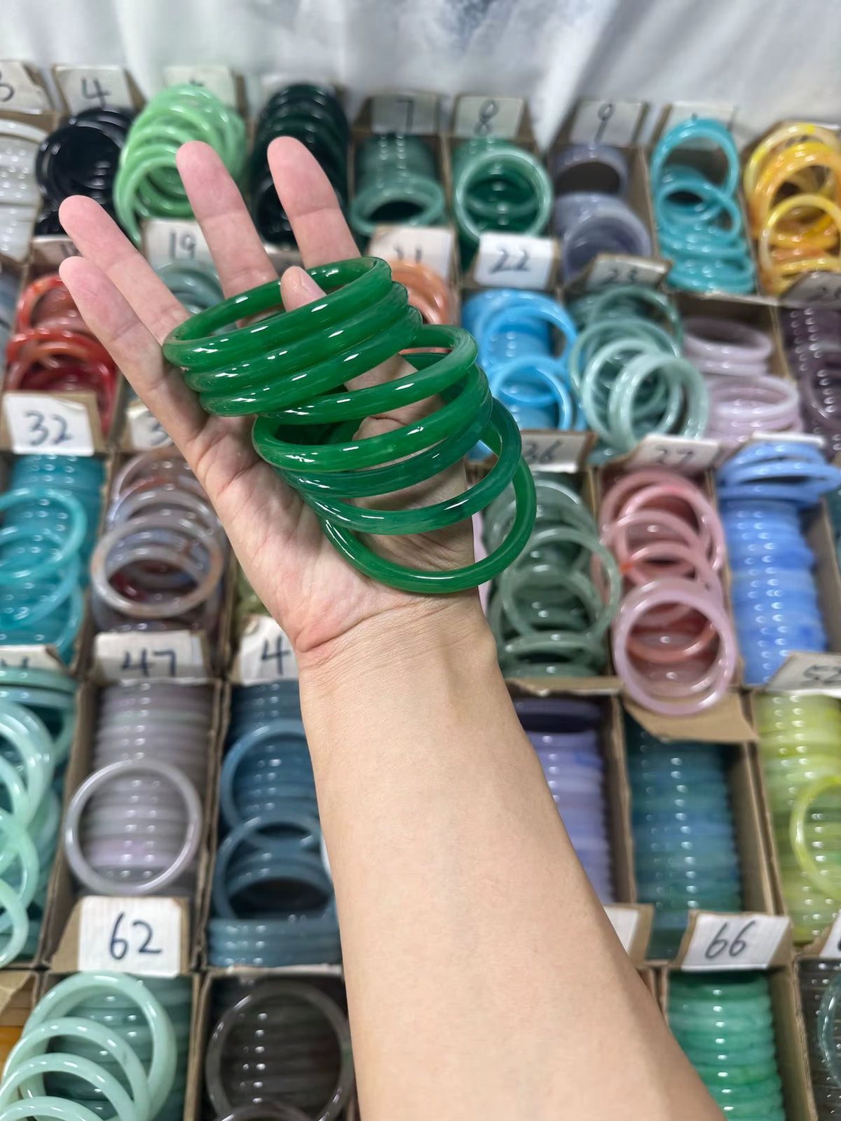 Jade Bangles (multicolor)