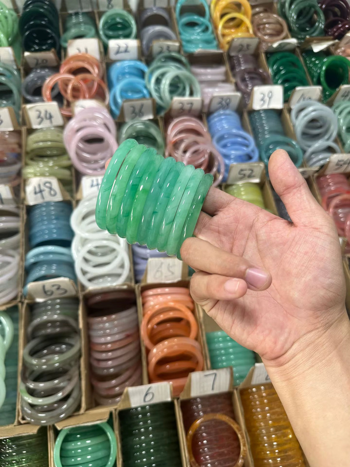 Jade Bangles (multicolor)